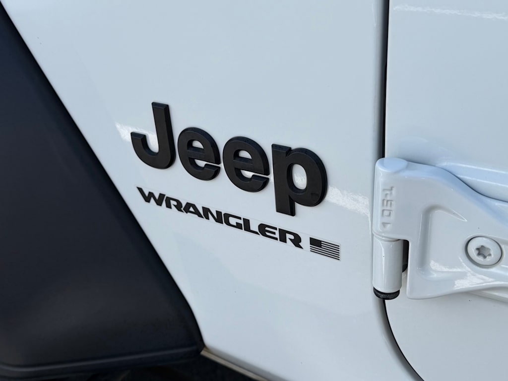 Thumbnail: 2024 Jeep Wrangler - 7