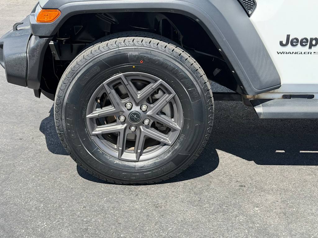 Thumbnail: 2024 Jeep Wrangler - 8