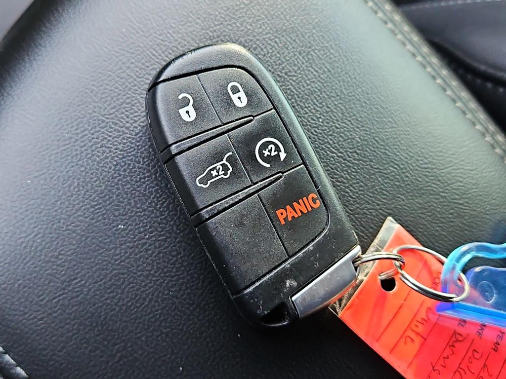 Thumbnail: 2022 Dodge Durango - 19