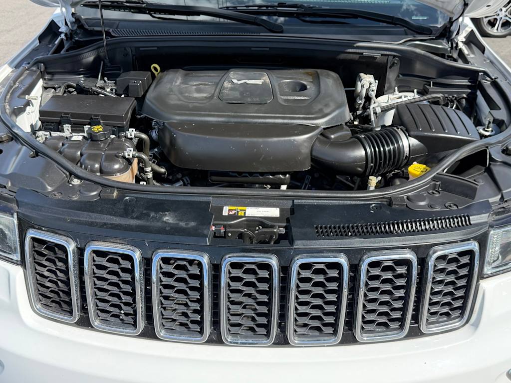 Thumbnail: 2017 Jeep Grand Cherokee - 9
