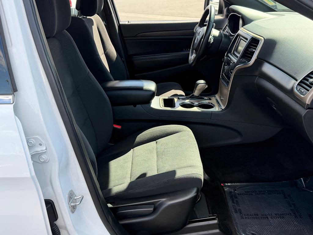 Thumbnail: 2017 Jeep Grand Cherokee - 31