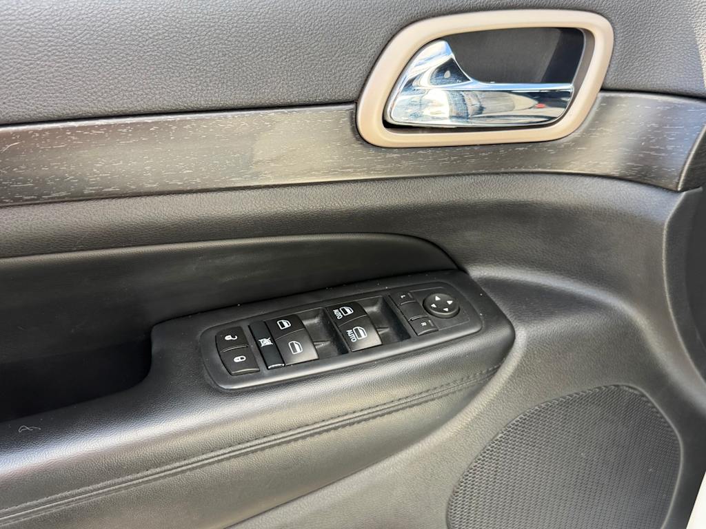Thumbnail: 2017 Jeep Grand Cherokee - 22