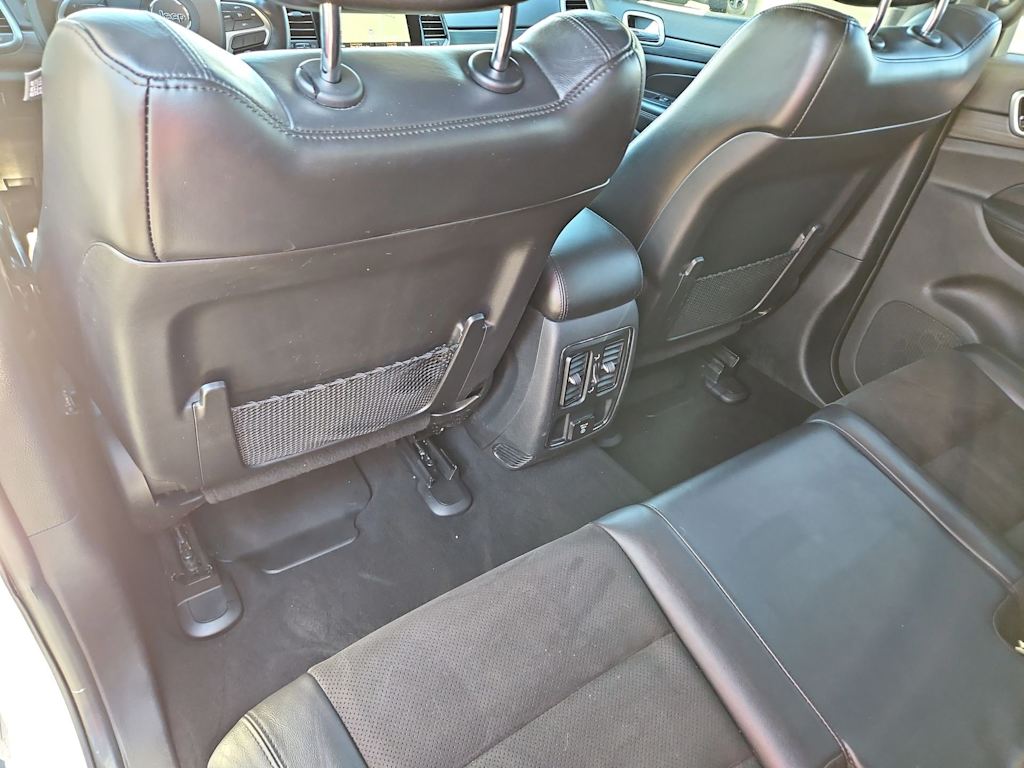 Thumbnail: 2020 Jeep Grand Cherokee - 13