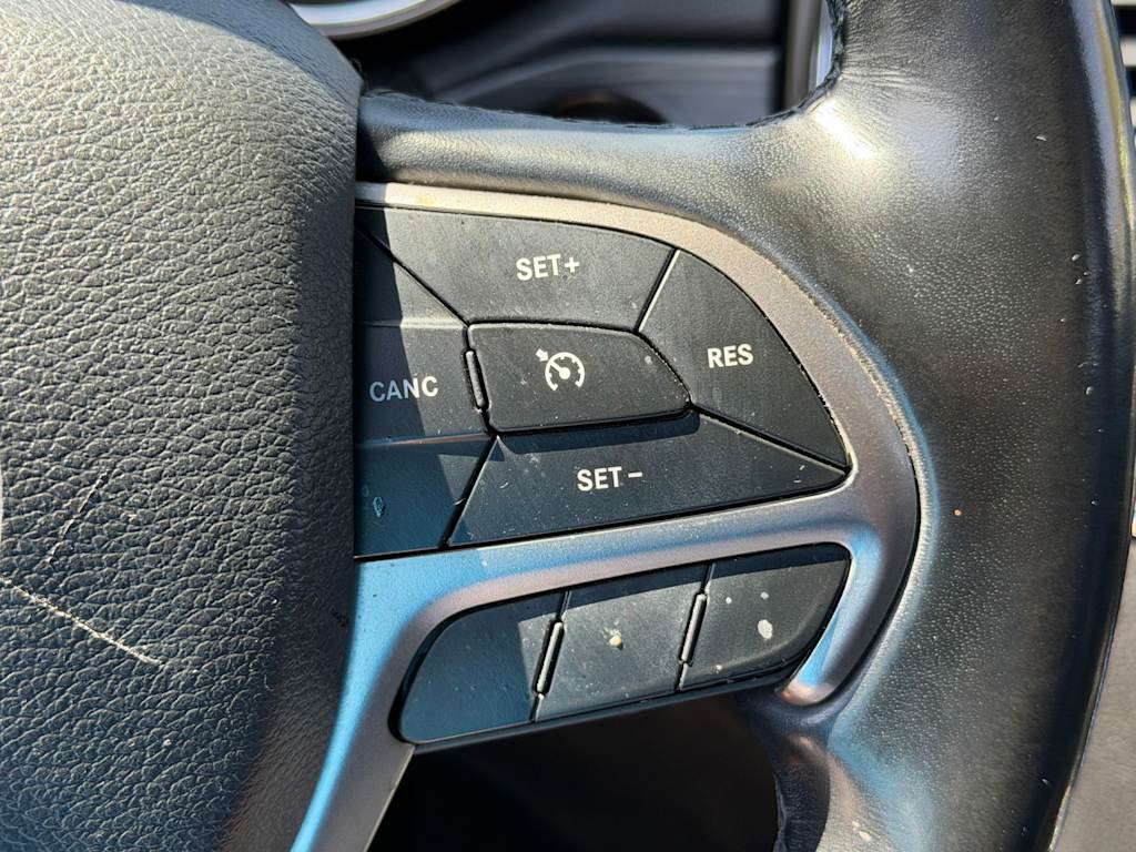 Thumbnail: 2021 Jeep Grand Cherokee - 23
