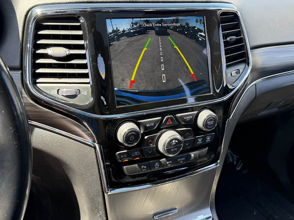 Thumbnail: 2021 Jeep Grand Cherokee - 24