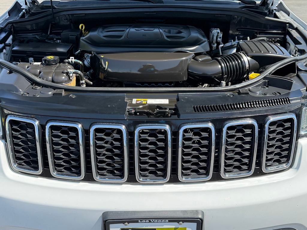 Thumbnail: 2021 Jeep Grand Cherokee - 9