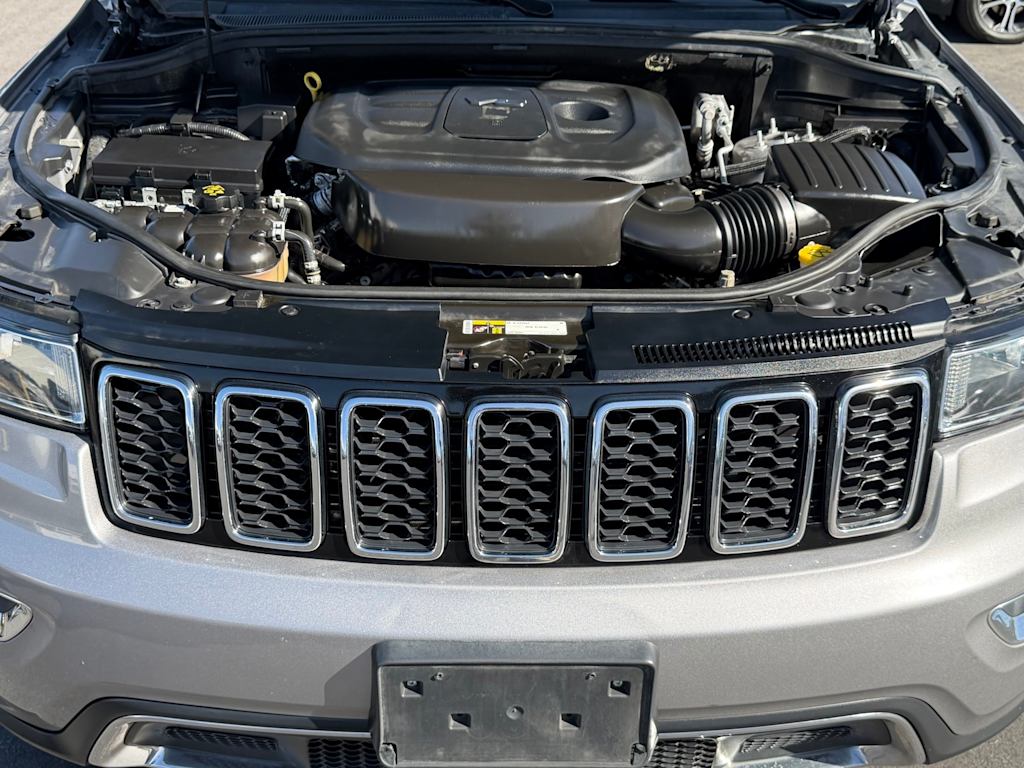 Thumbnail: 2019 Jeep Grand Cherokee - 9