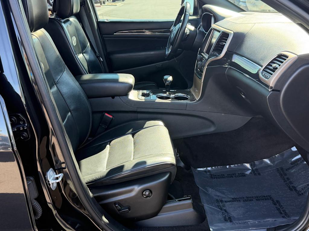 Thumbnail: 2015 Jeep Grand Cherokee - 40