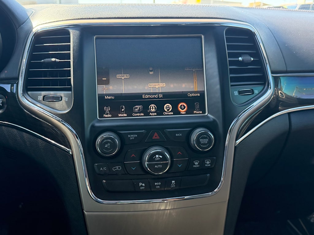 Thumbnail: 2015 Jeep Grand Cherokee - 33