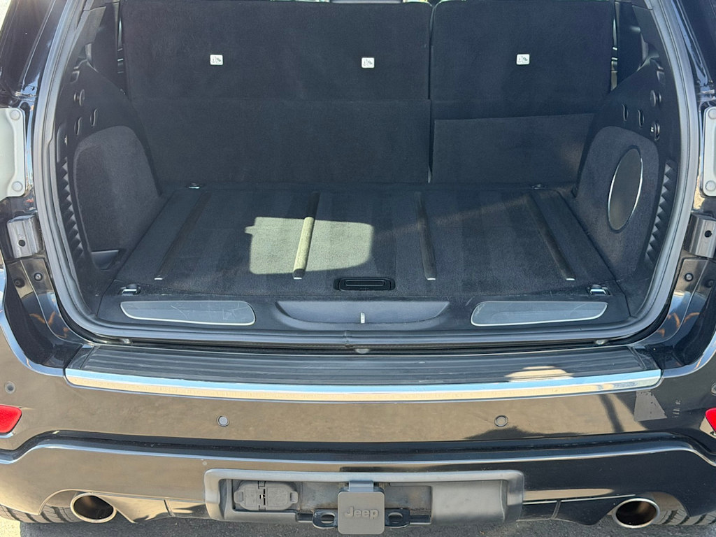 Thumbnail: 2015 Jeep Grand Cherokee - 9