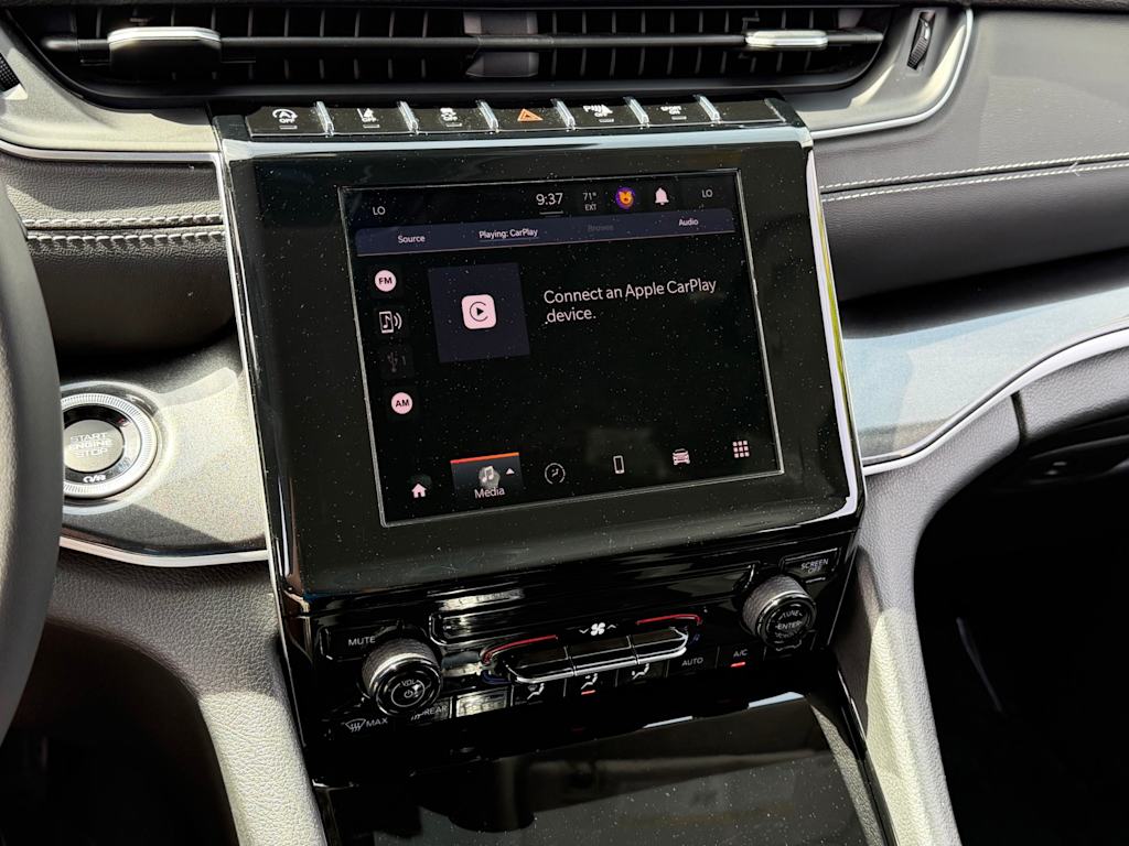 Thumbnail: 2023 Jeep Grand Cherokee - 12
