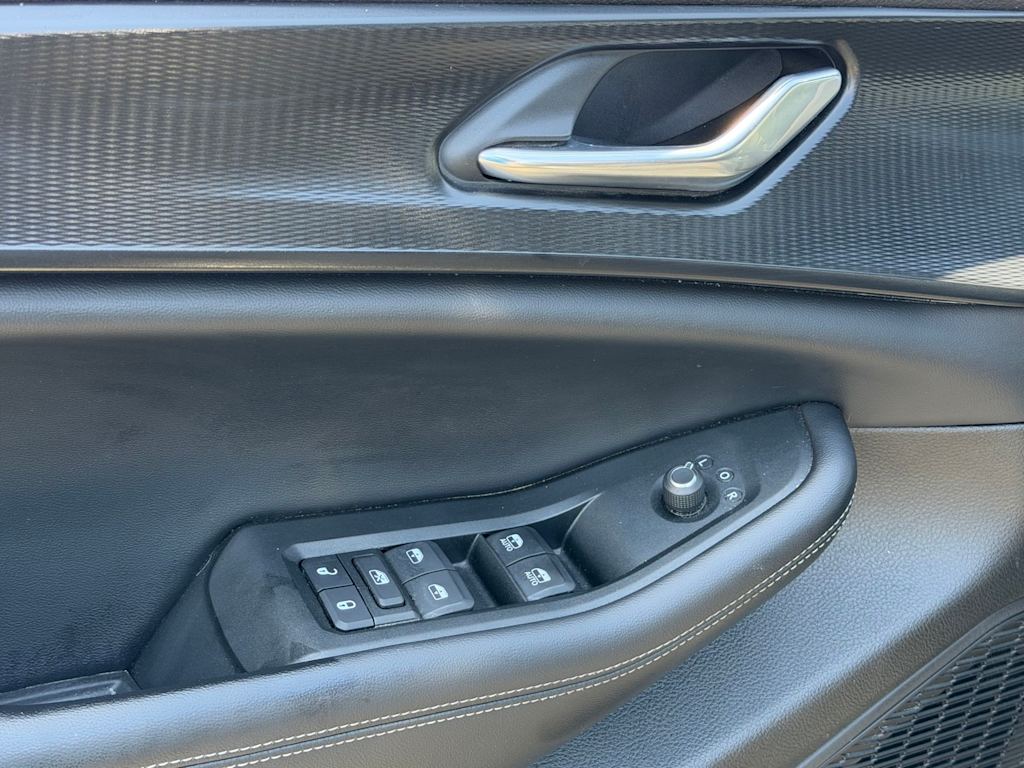 Thumbnail: 2024 Jeep Grand Cherokee - 21