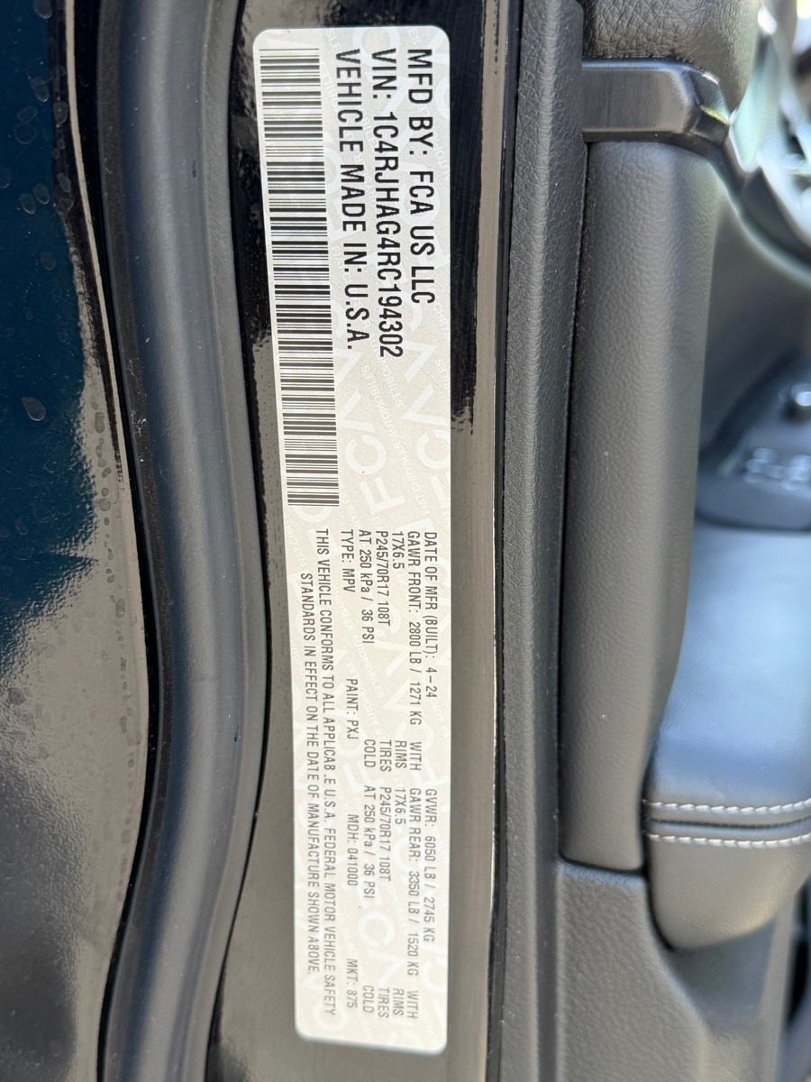 Thumbnail: 2024 Jeep Grand Cherokee - 17