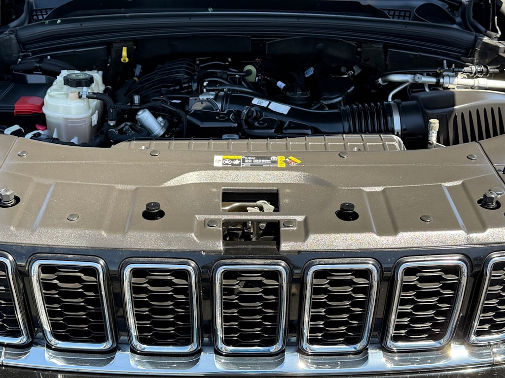Thumbnail: 2022 Jeep Grand Cherokee - 9