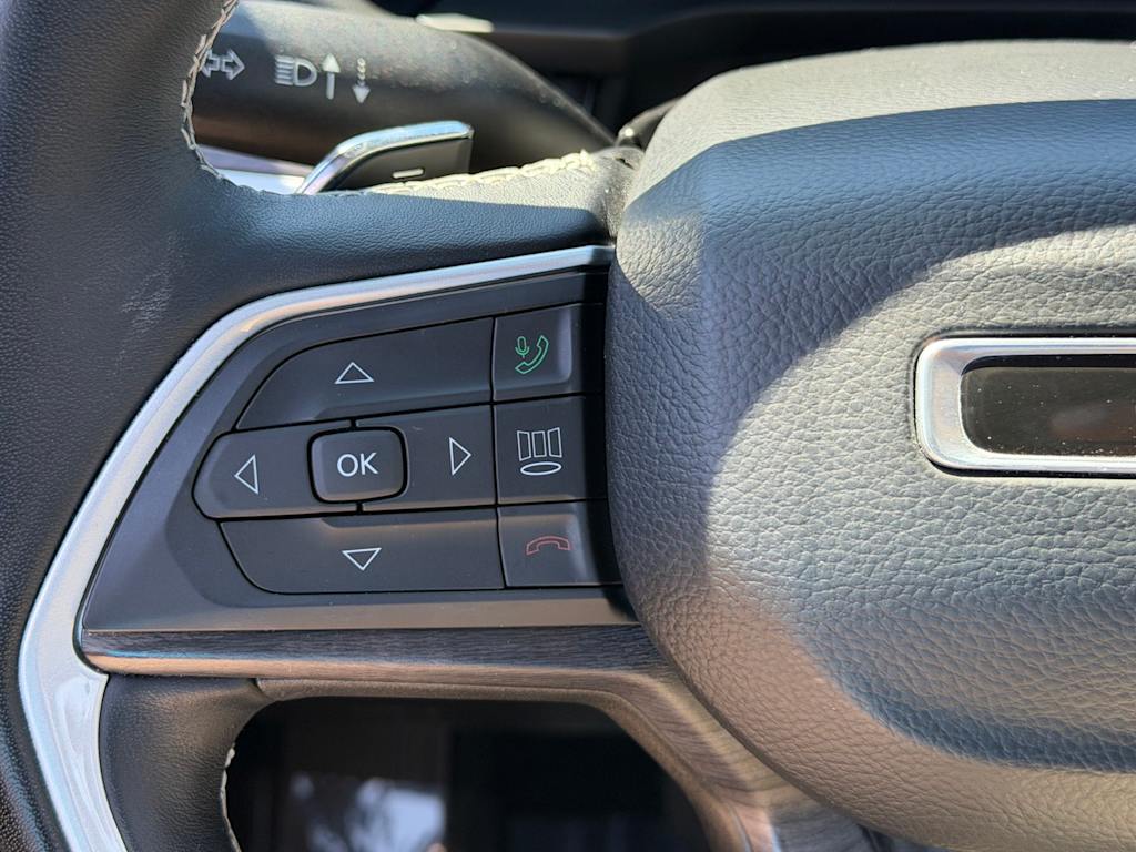 Thumbnail: 2022 Jeep Grand Cherokee - 23