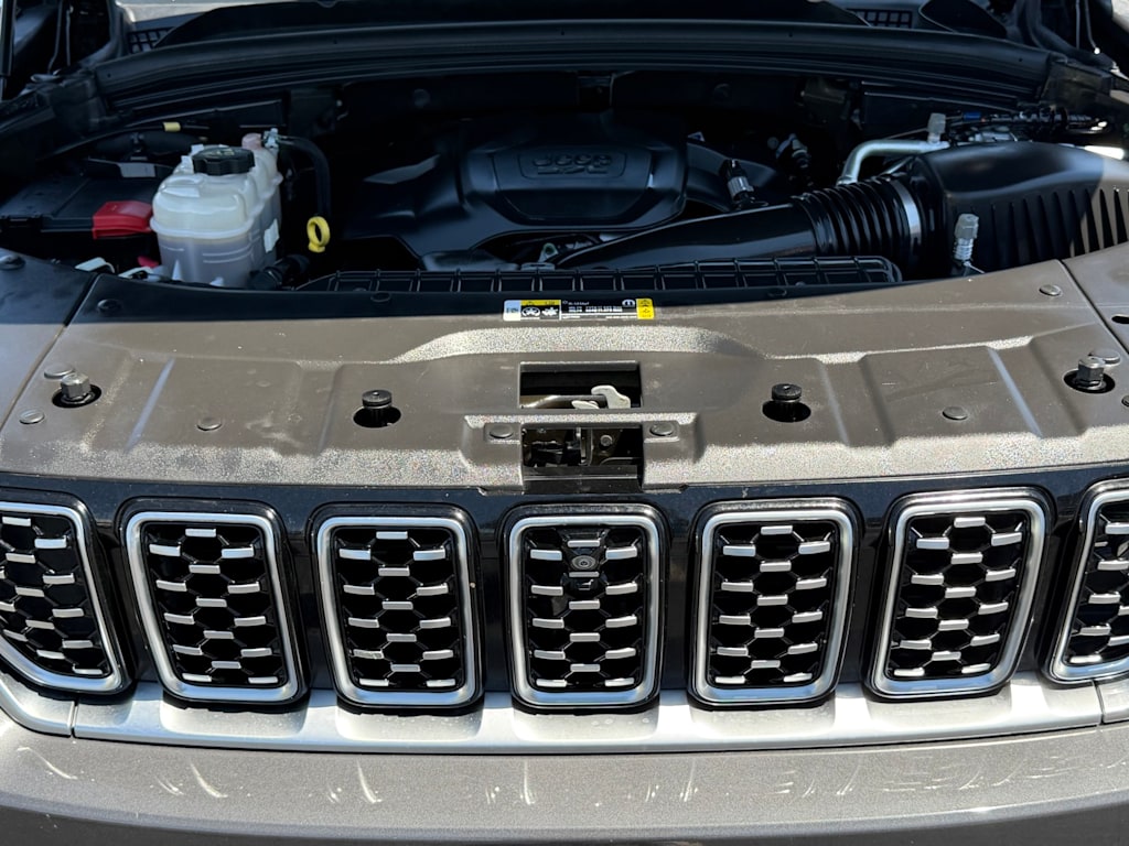Thumbnail: 2022 Jeep Grand Cherokee - 34