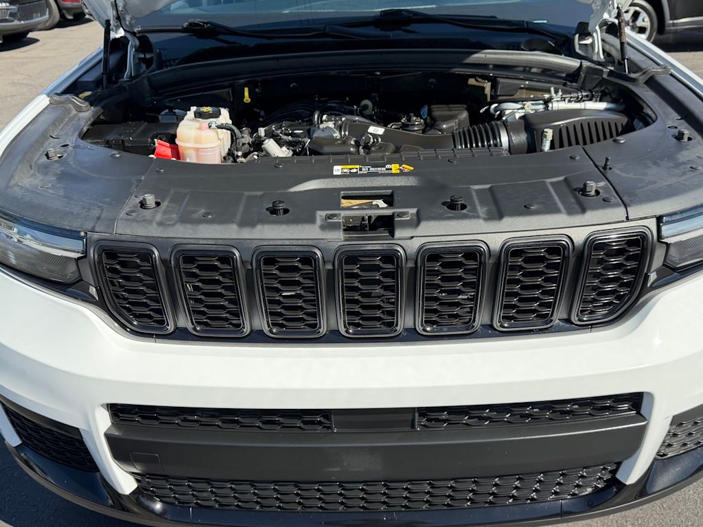 Thumbnail: 2023 Jeep Grand Cherokee L - 9