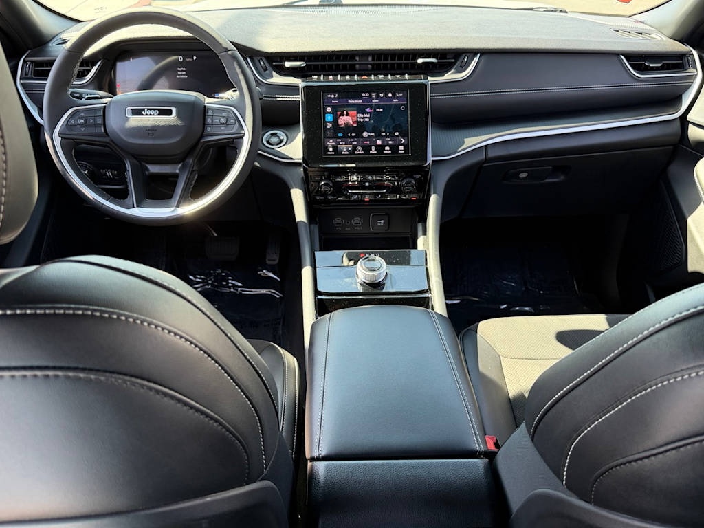 Thumbnail: 2023 Jeep Grand Cherokee L - 2