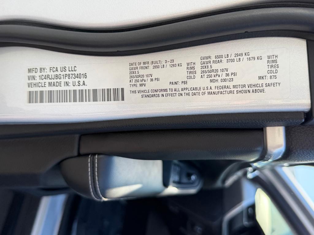 Thumbnail: 2023 Jeep Grand Cherokee L - 18