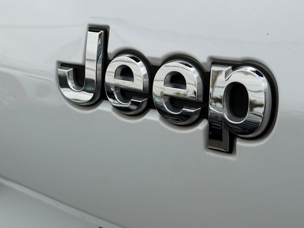 Thumbnail: 2023 Jeep Grand Cherokee L - 7