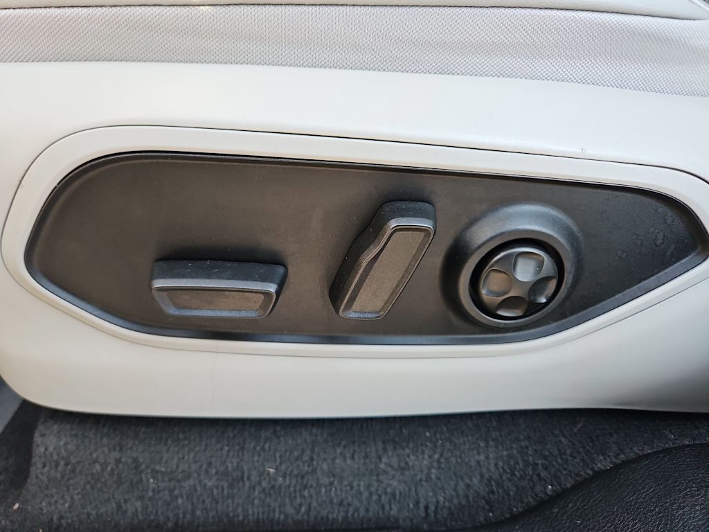 Thumbnail: 2021 Jeep Grand Cherokee L - 25