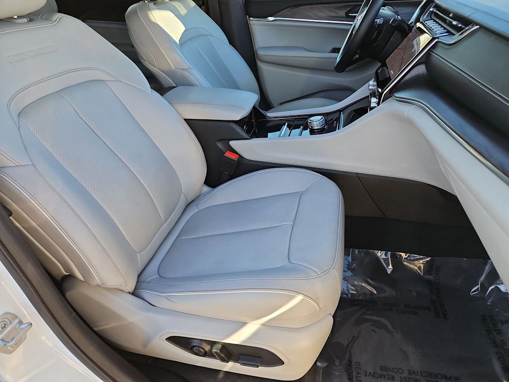 Thumbnail: 2021 Jeep Grand Cherokee L - 28