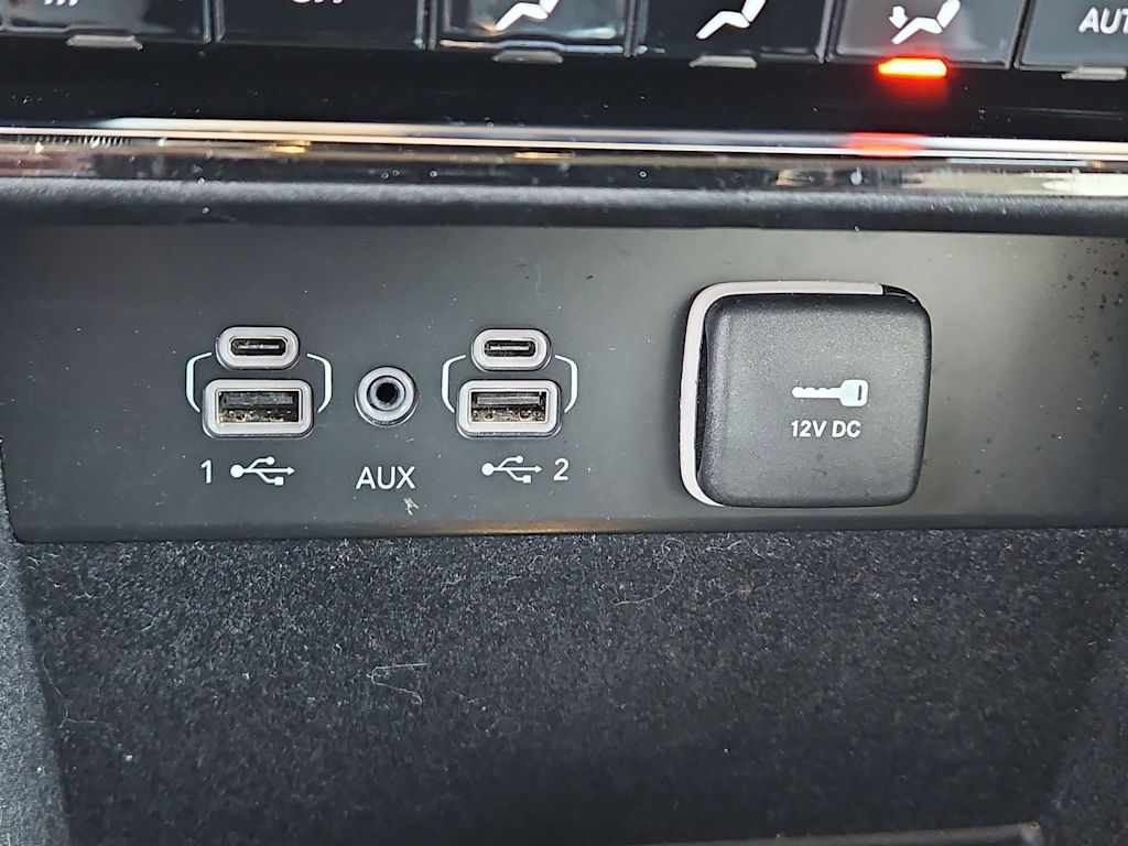 Thumbnail: 2021 Jeep Grand Cherokee L - 35