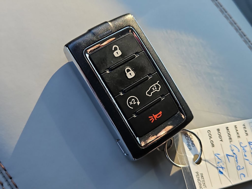 Thumbnail: 2021 Jeep Grand Cherokee L - 18