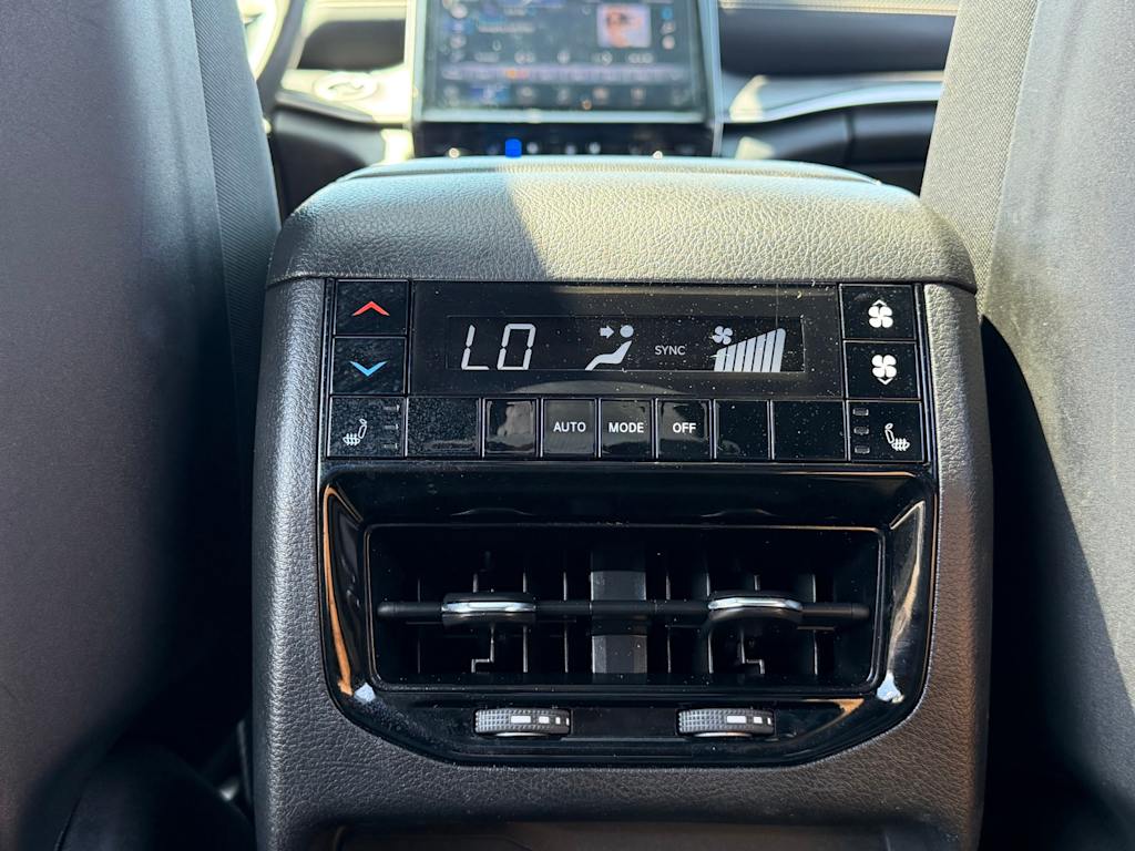 Thumbnail: 2024 Jeep Grand Cherokee L - 31