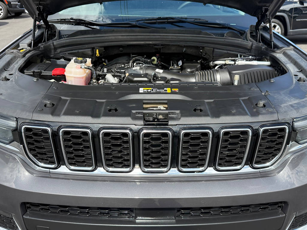 Thumbnail: 2023 Jeep Grand Cherokee L - 9