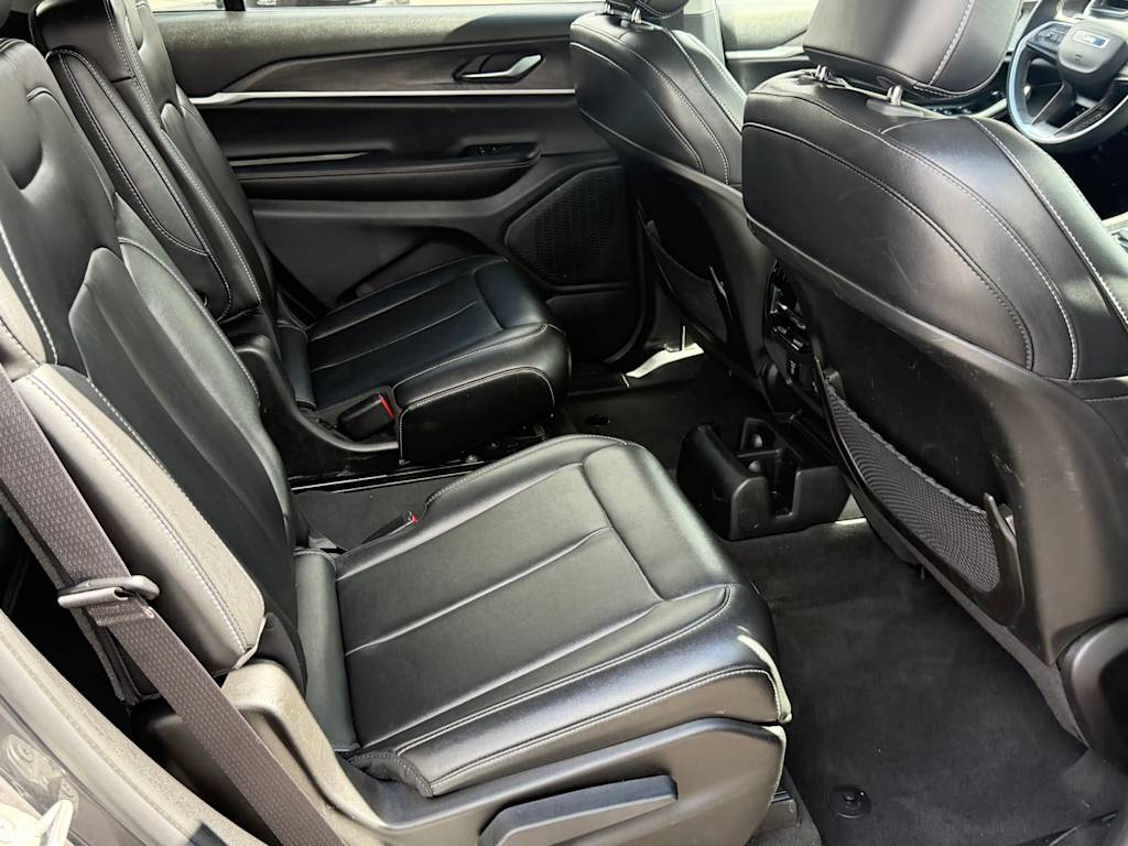 Thumbnail: 2023 Jeep Grand Cherokee L - 30
