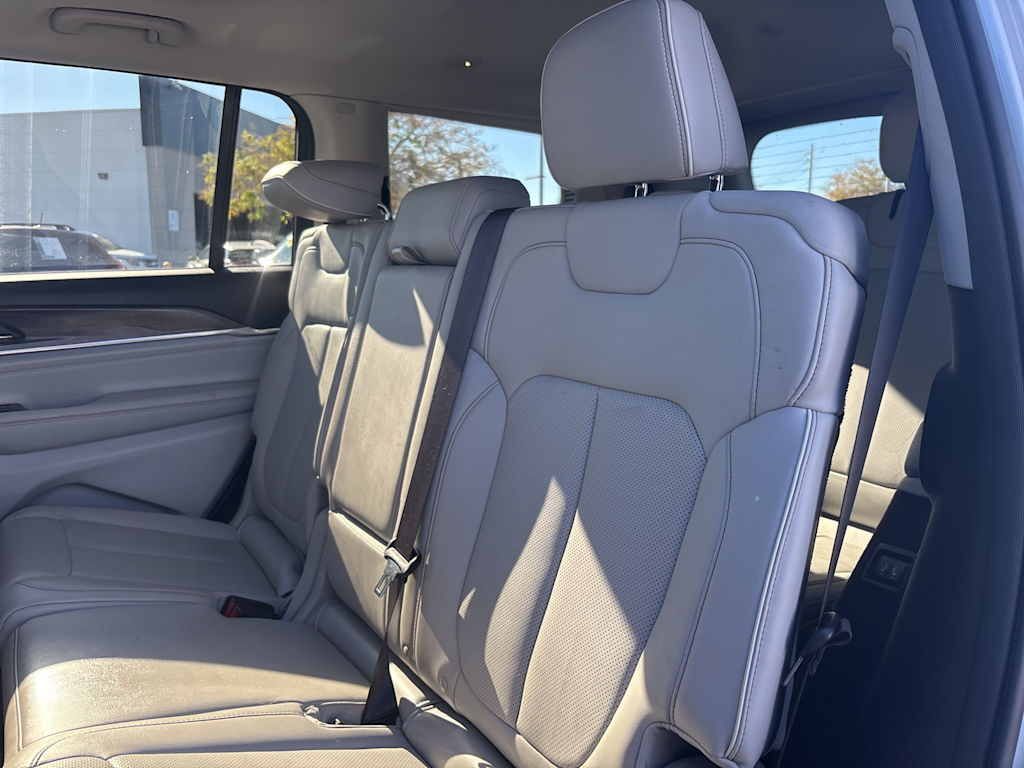 Thumbnail: 2021 Jeep Grand Cherokee L - 8