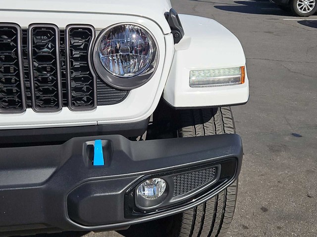 Thumbnail: 2024 Jeep Wrangler - 24