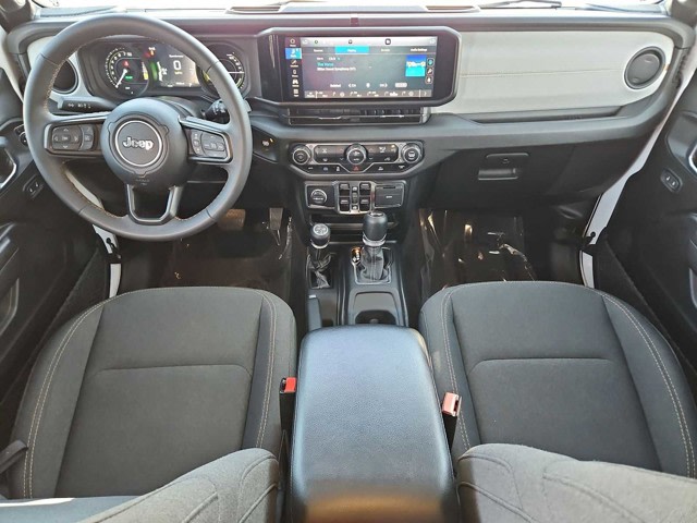 Thumbnail: 2024 Jeep Wrangler - 9