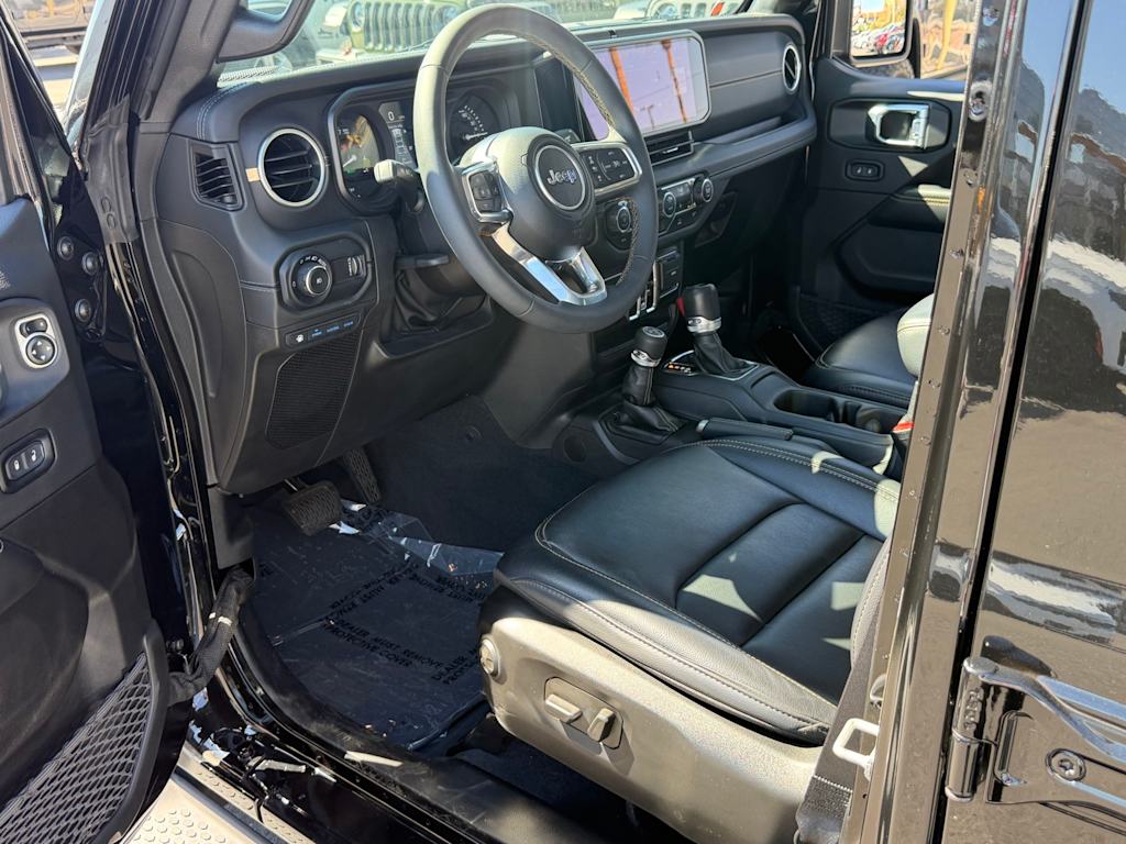 Thumbnail: 2024 Jeep Wrangler - 22
