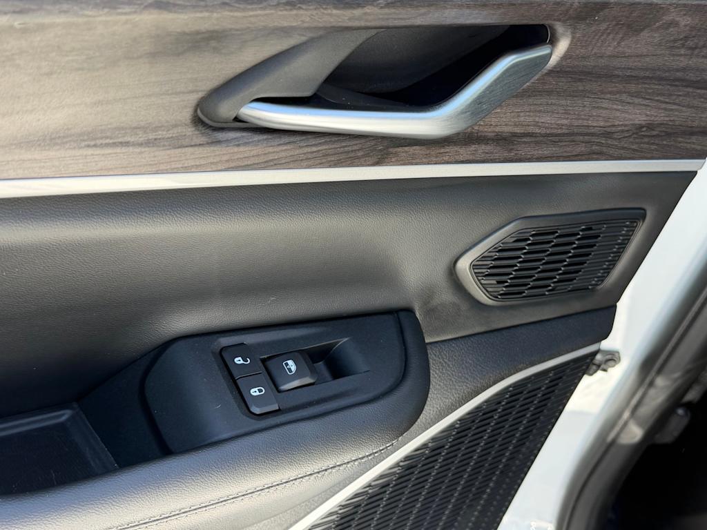 Thumbnail: 2022 Jeep Grand Cherokee - 31