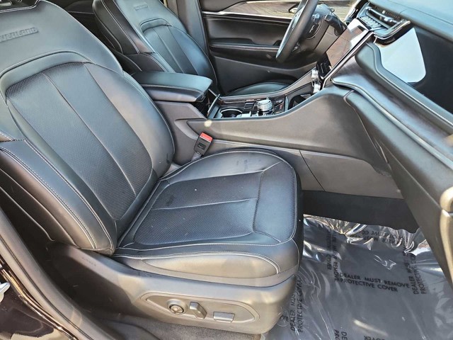 Thumbnail: 2022 Jeep Grand Cherokee - 11