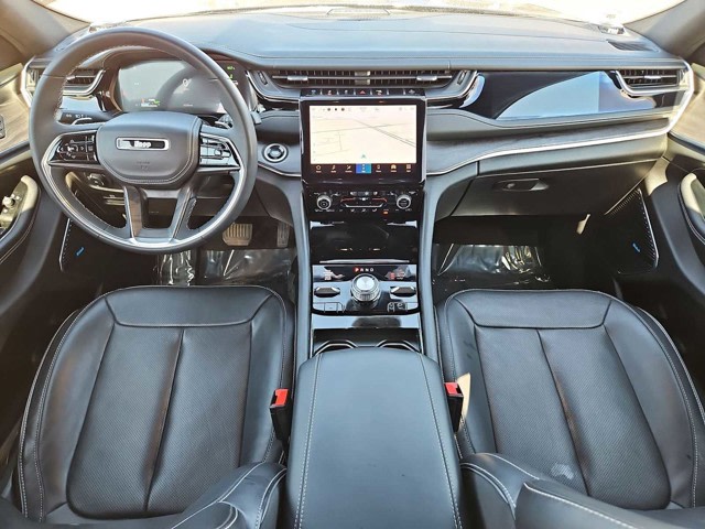 Thumbnail: 2022 Jeep Grand Cherokee - 9