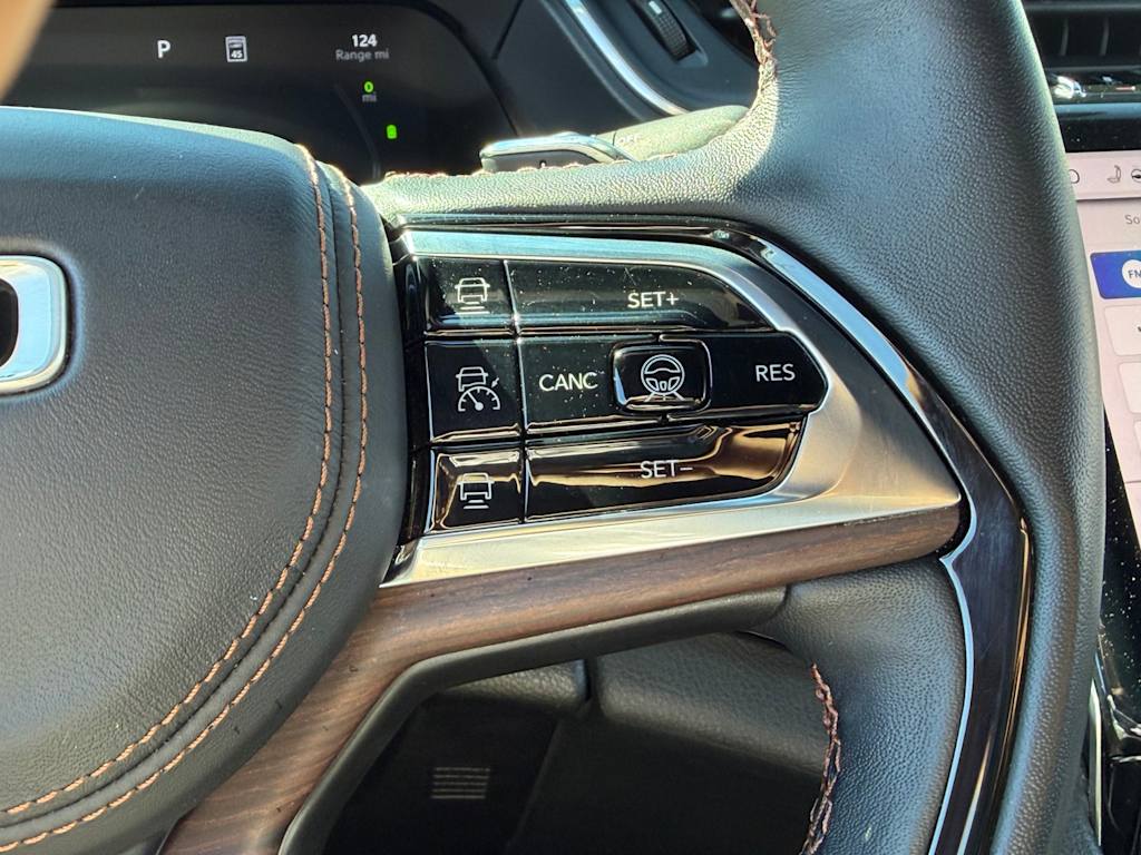 Thumbnail: 2023 Jeep Grand Cherokee - 26