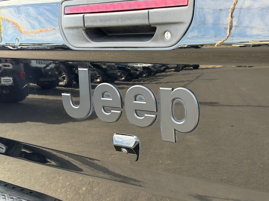 Thumbnail: 2022 Jeep Gladiator - 18