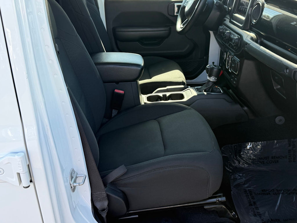 Thumbnail: 2021 Jeep Gladiator - 9
