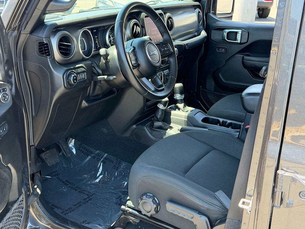 Thumbnail: 2022 Jeep Gladiator - 9