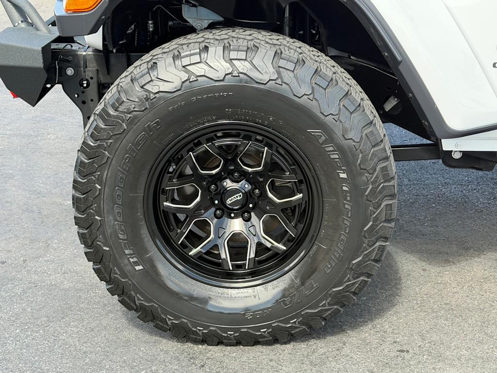 Thumbnail: 2021 Jeep Gladiator - 8