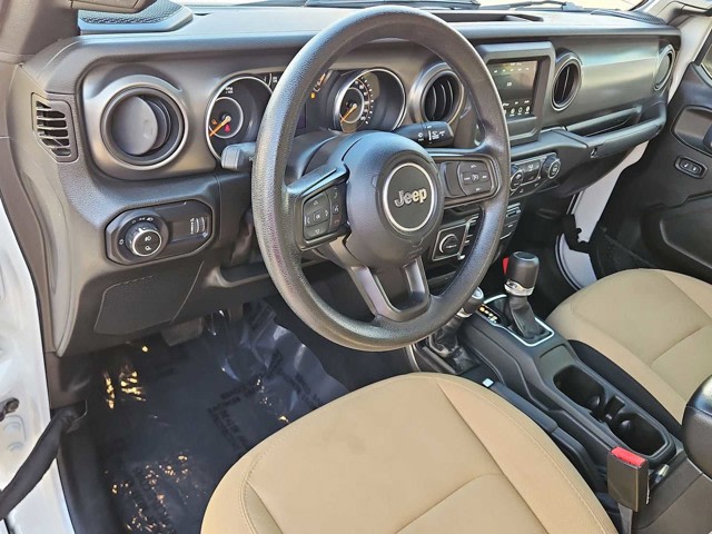 Thumbnail: 2023 Jeep Gladiator - 2