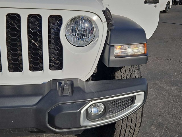 Thumbnail: 2023 Jeep Gladiator - 23