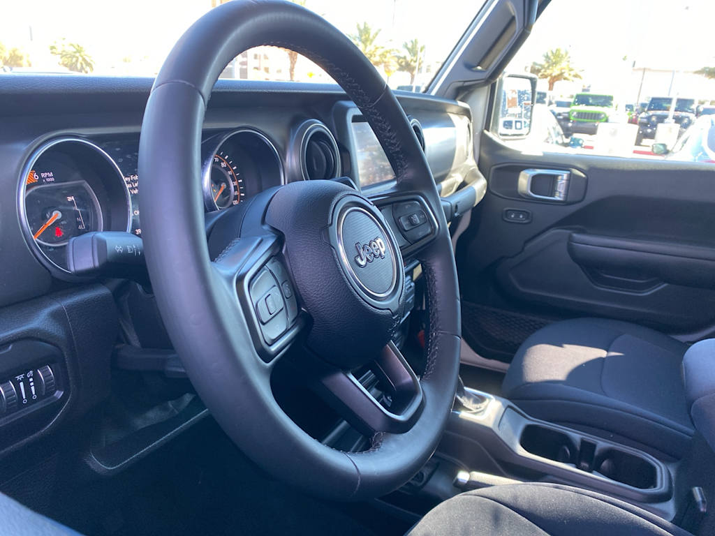 Thumbnail: 2021 Jeep Gladiator - 2