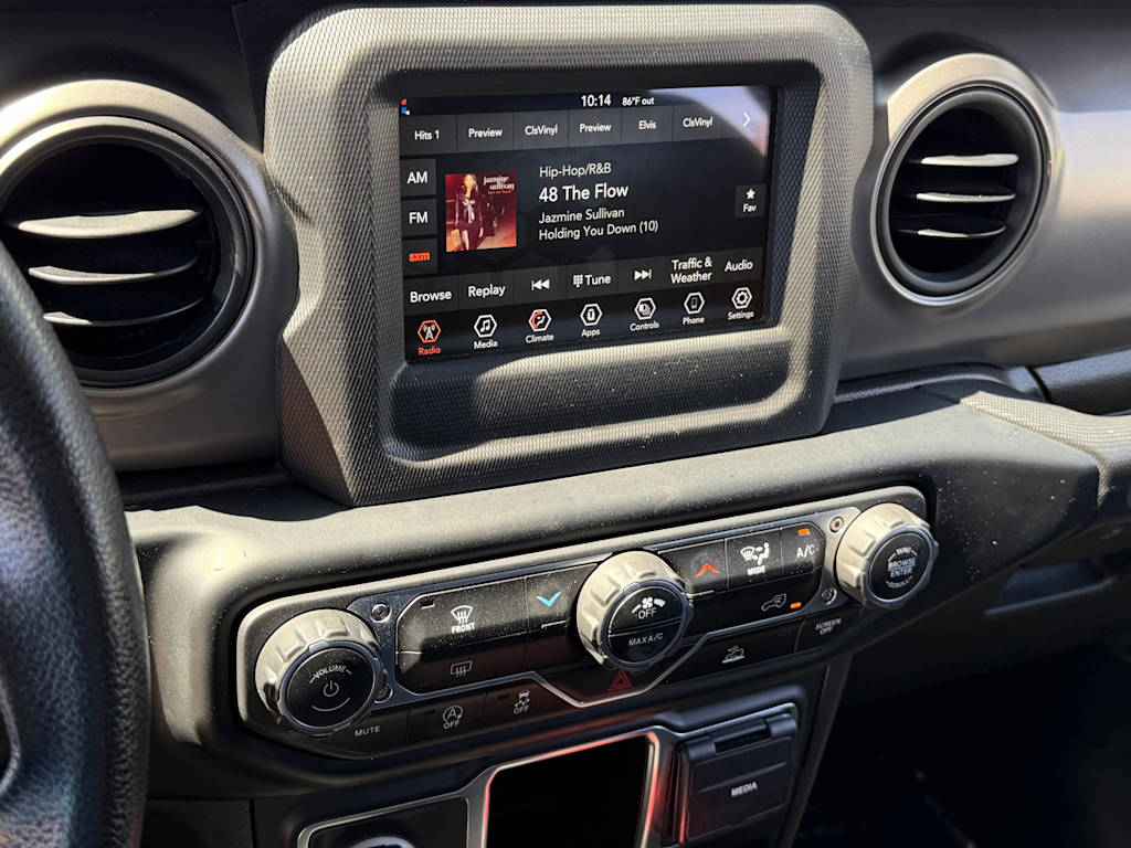 Thumbnail: 2022 Jeep Gladiator - 25