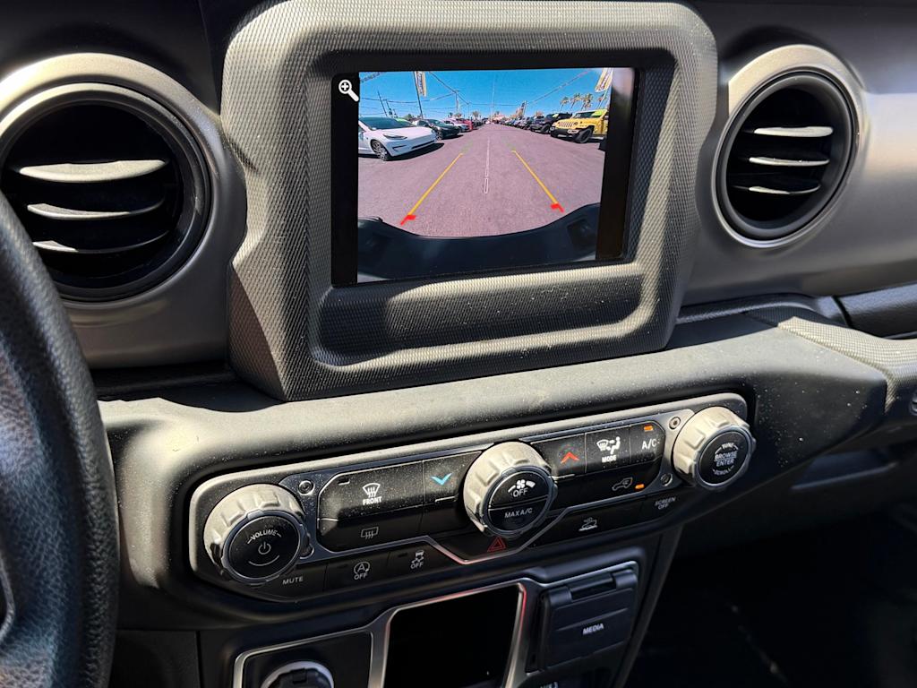 Thumbnail: 2022 Jeep Gladiator - 11