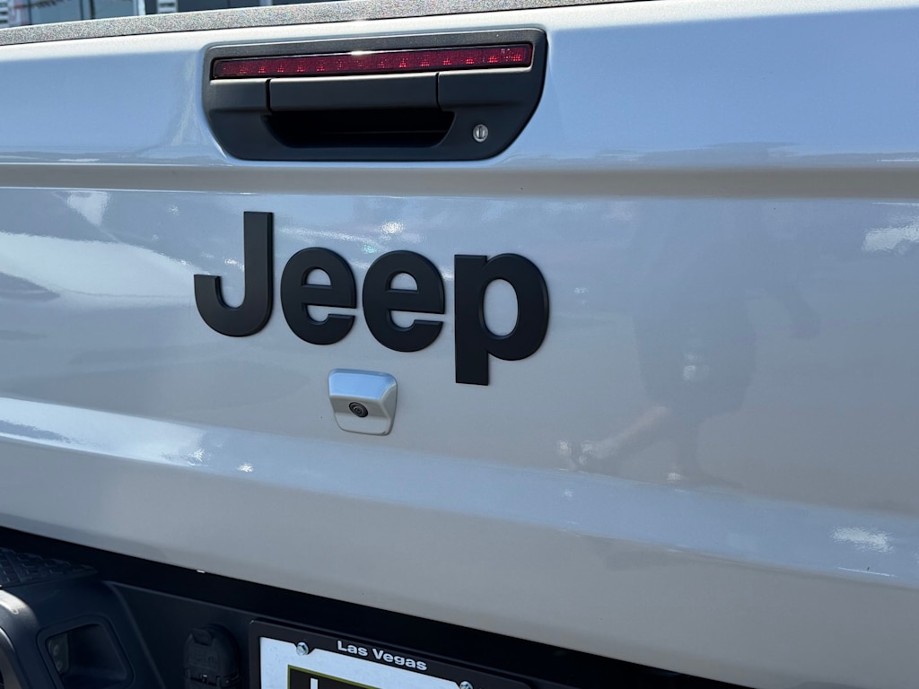 Thumbnail: 2022 Jeep Gladiator - 7
