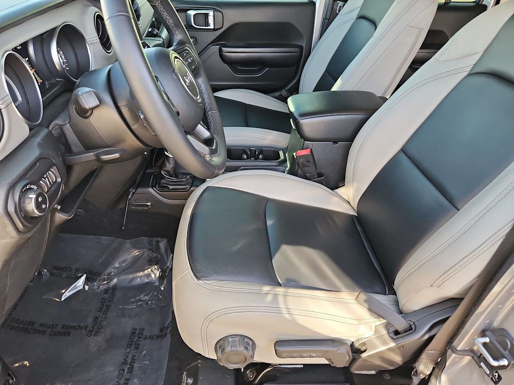 Thumbnail: 2021 Jeep Gladiator - 10